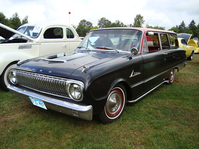 1962 Ford Falcon Deluxe Station Wagon