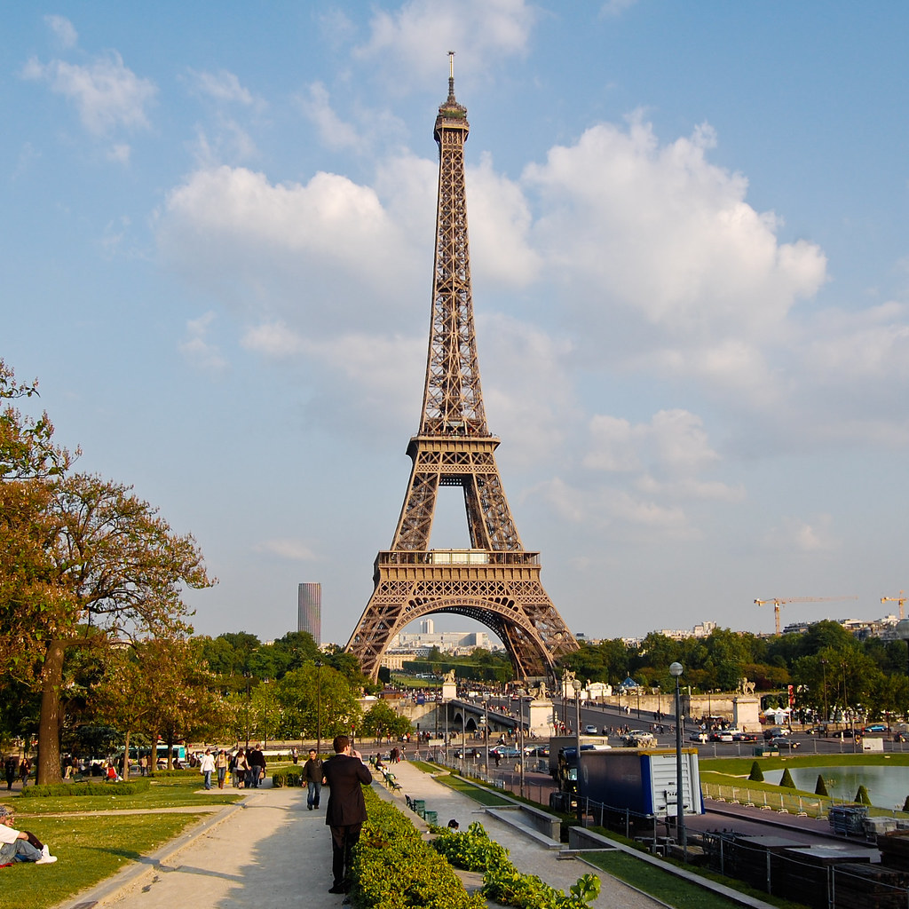 Paris, Tour Eiffel | Tour Eiffel from the Trocadero Garden | Carlos ...