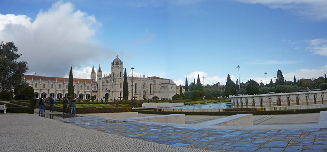 Jardim da Praça do Império e Monastero di Jeronimos