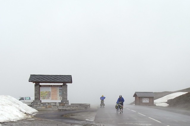 MontiMaros - Etape 7 - Le Cormet de Roselend - Sortie du brouillard