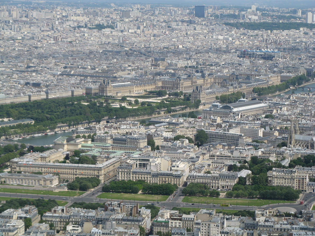Louvre | view of the Louvre from the top of the Eiffel Tower… | Flickr