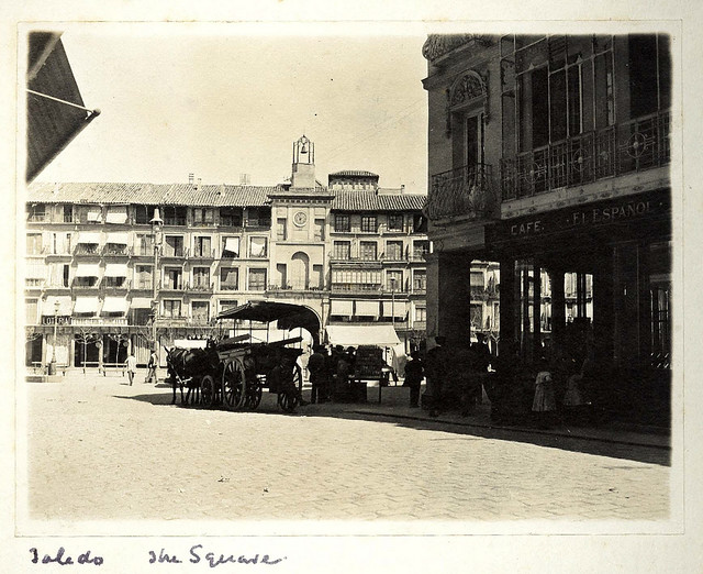 Calle Ancha y Zocodover hacia 1909. Casa de los Tiros, Granada.