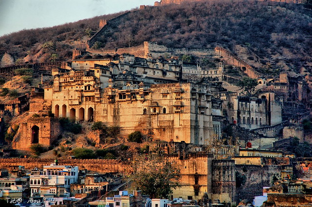 Bundi - Il Palazzo e  il Forte Taragarh