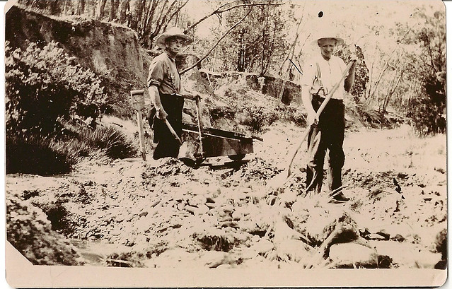 Sluicing for gold at Reidy Creek near Beechworth, Victoria, 1930s
