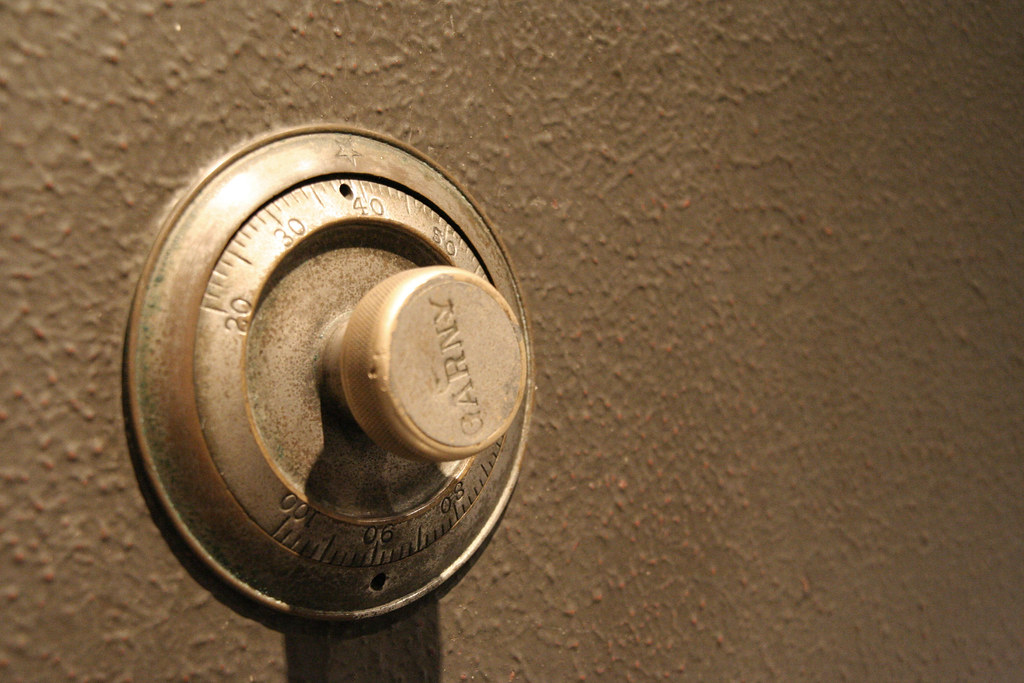 Symmetric vs Asymmetric Encryption: The Key Differences