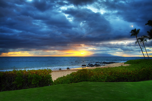 sunset beach canon rebel hawaii maui shannon 1022mm hdr canonefs1022mmf3545usm photomatix photomatixpro xti rebelxti canonrebelxti cayze sarentos shannoncayze