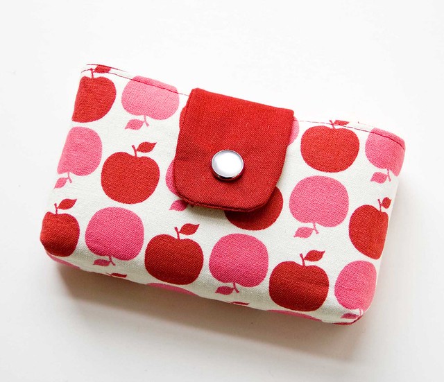 Apples Snappy Tissue Cozy