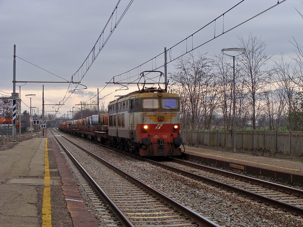 Trenitalia Cargo E655.228 by EmmeBi Photos