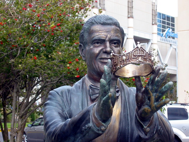 Bert Parks statue