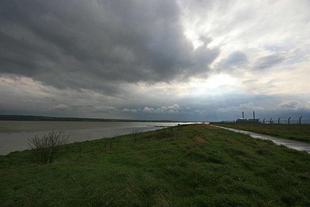 The Thames Eastuary from East Tilbury Marshes 01