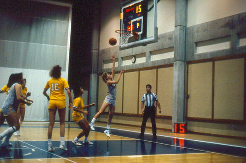Women's Basketball 01