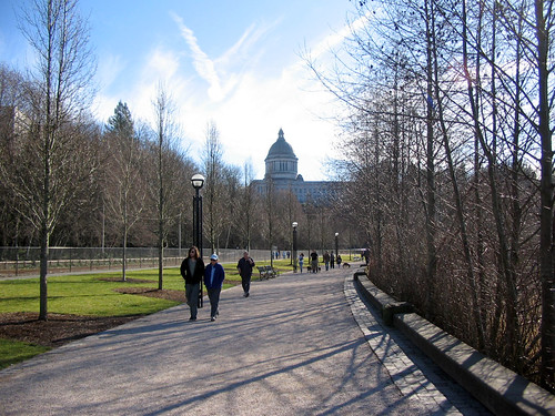 Capitol Lake path