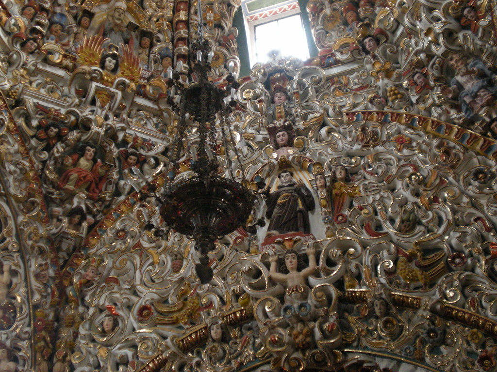 Santa María Tonantzintla | the interior is a riot of Precolu… | Flickr