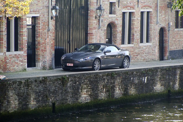 Aston Martin DB9 Volante in Brugge