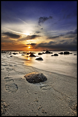 longexposure sunset sea sky cloud seascape beach coast sand rocks 1022mm dri footprint canon1022 digitalblending 5exp darrellneo