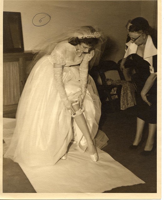 Bride Garter 1952