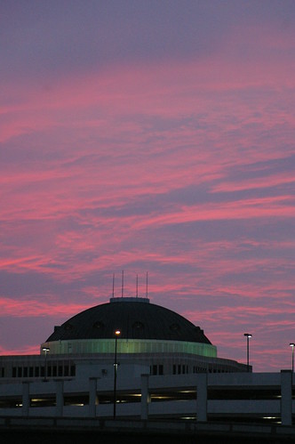 pink sky sun clouds sunrise dawn orlando florida cityhall dome daybreak skytheme photobymikewacht