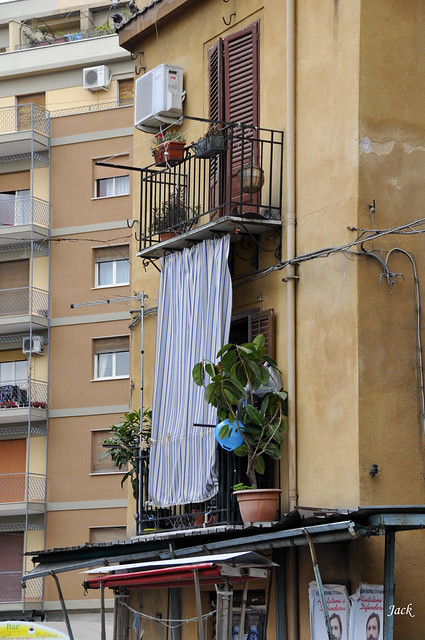 Balcons et stores palermitains - Sicile - Italie