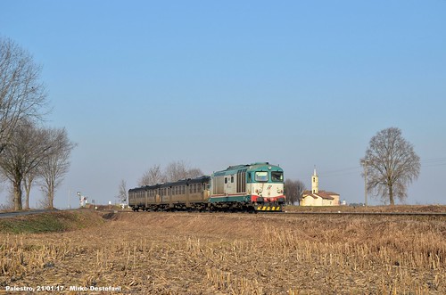 palestro train rail treno ferrovia ferroviavercellipavia d445 diesel zug trenord pavia