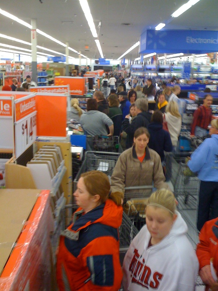 5am at WalMart Black Friday | Rochester, Minnesota in line f… | Flickr - What Stores Open At 5am On Black Friday