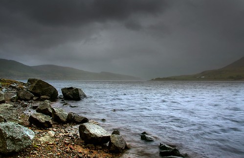 Llyn Celyn lake by jon9600