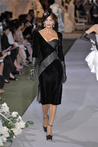 Dior fall 07 black velvet dress