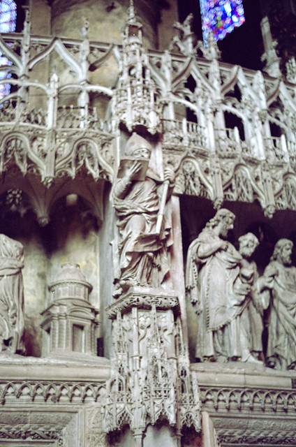 chartres cathedral 2 - internal statuary