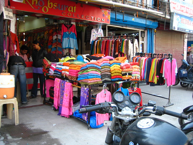 Dehradun: Pavement vendor
