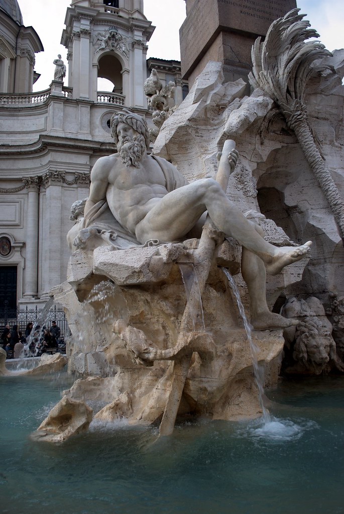 Fontana dei Quattro Fiumi del Bernini - a photo on Flickriver