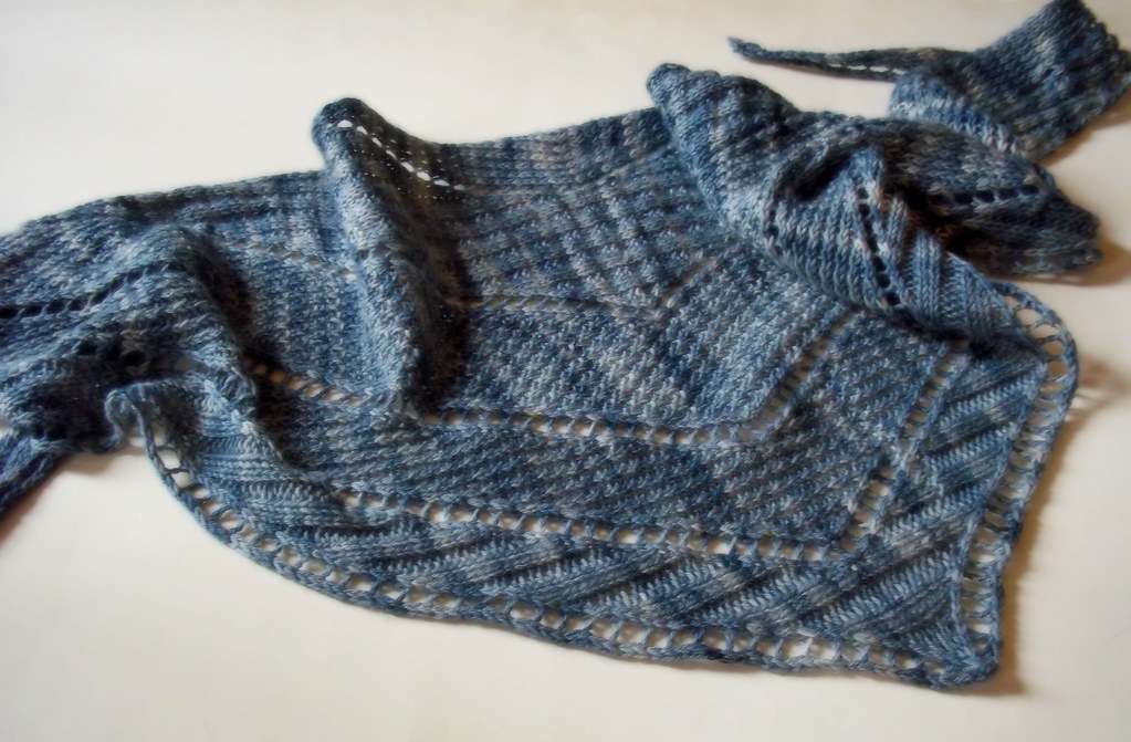 Chiral shawl finished
