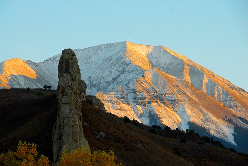 desktop blue sunset mountains landscape highway colorado skies twin spanish stonewall 12 peaks volcanic radiating dikes laveta wahatoya pfogold breastsoftheearth