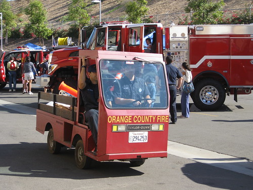 taylor-dunn-electric-cart-orange-county-california-flickr
