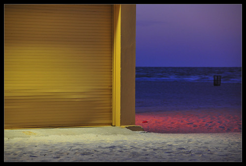 light red beach broken lines yellow night garbage sand nikon purple garage can nikkor vr clearwater w00t d300 18200mm betterthangood