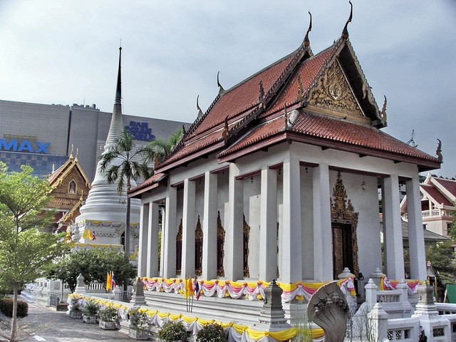 King Rama IV Temple - 26