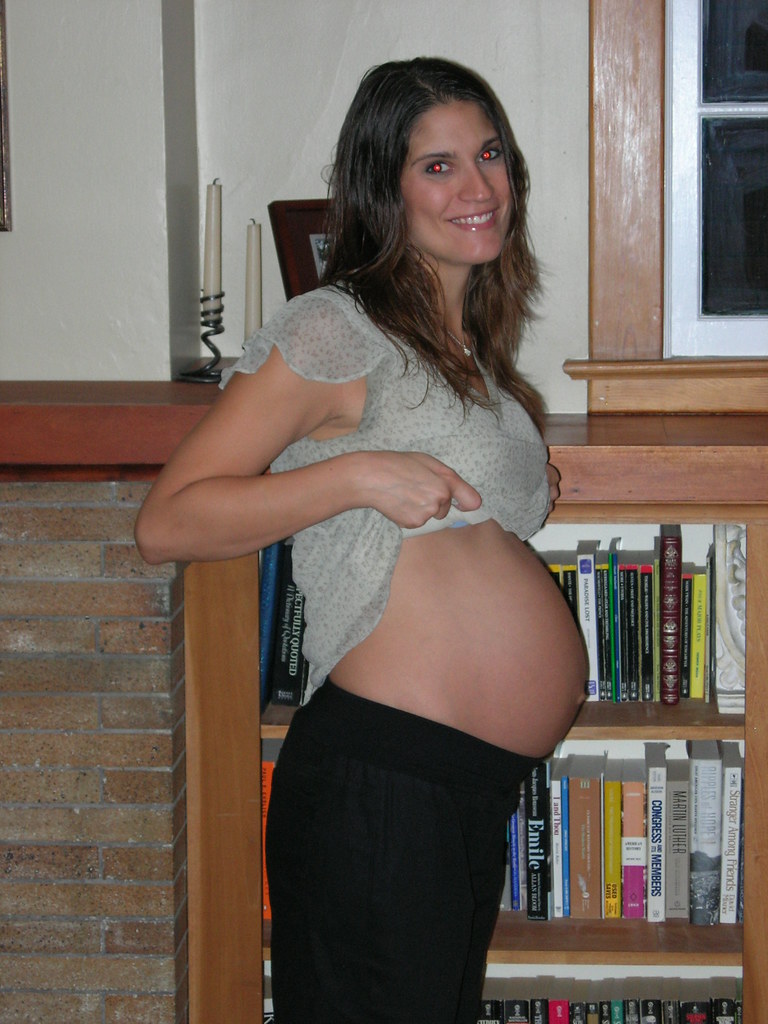 Девочка 30 неделе. Живот на 30 неделе беременности. Животик на 30 неделе беременности. Беременные 30 недель.