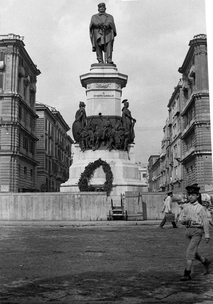 Naples-P.za Garibaldi '900 | japeye | Flickr