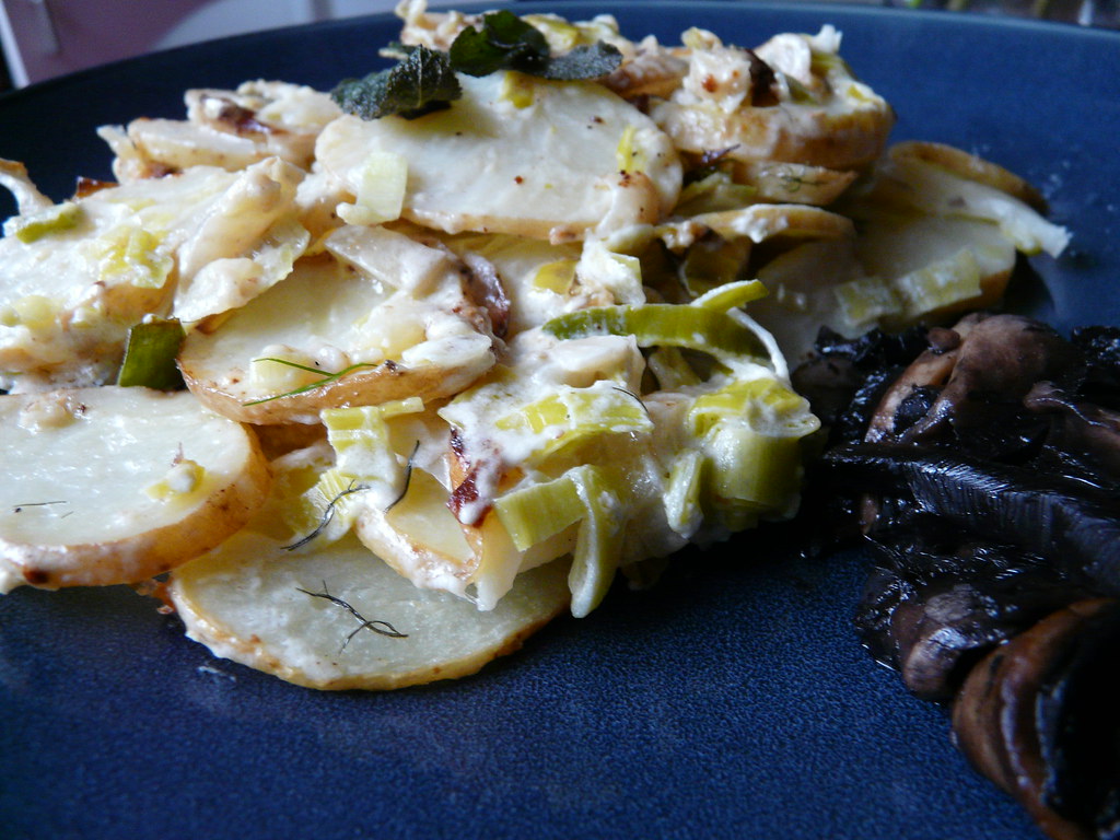 Potato and leek gratin