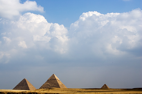 mystery architecture clouds canon landscapes ancient skies desert egypt 1d pyramids 70300mm giza 1on1 eg pharaohs talnakib