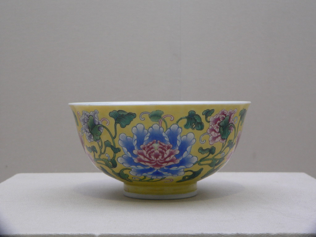黄地珐琅彩花卉纹碗| 清康熙中国国家博物馆藏| 用心阁| Flickr