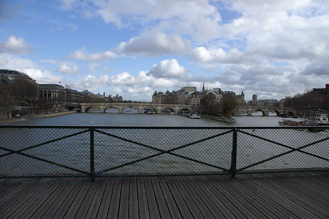 Coule la Seine