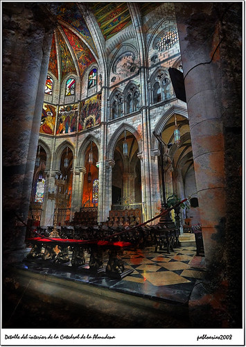 Detalle del interior de la Catedral by Pablo Arias