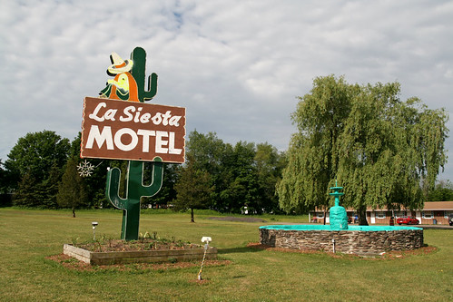 motel upstate newyorkstate motelsign mapleview us11 lasiestamotel