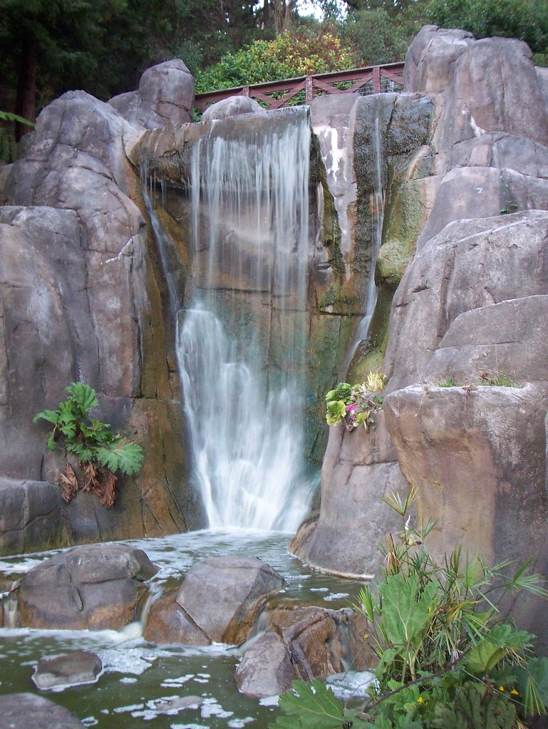 Waterfall in GGP
