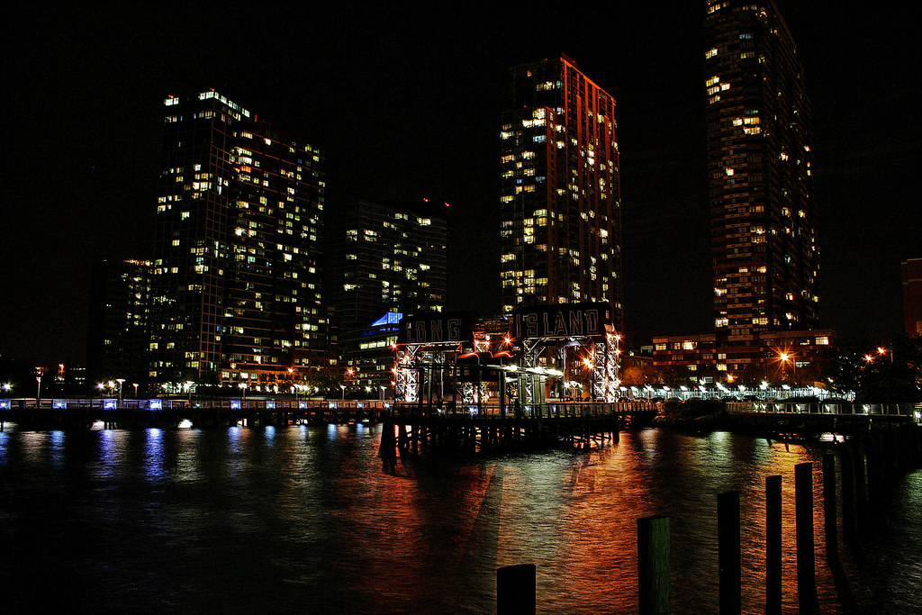 Long Island City Night by LilFr38