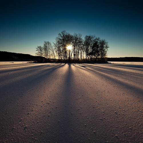 Towards The Sun by Svein Skjåk Nordrum