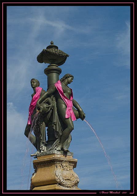 Statue place de la bourse de Bordeaux (Gironde, France)