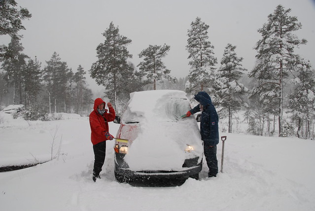 Nedsnødd bil / Snow!