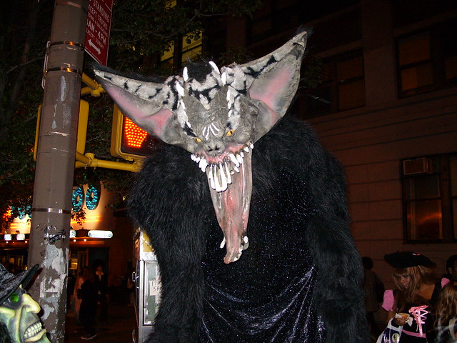 OCT2007-NYC-Halloween_08