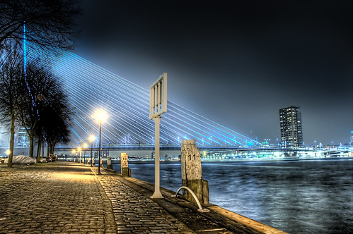 The erasmus bridge. by Jimbography ;-)