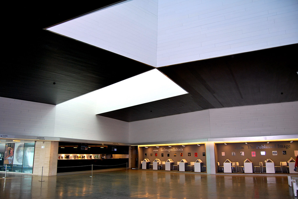 León MUSAC Interior Vestibulo lucernario 437